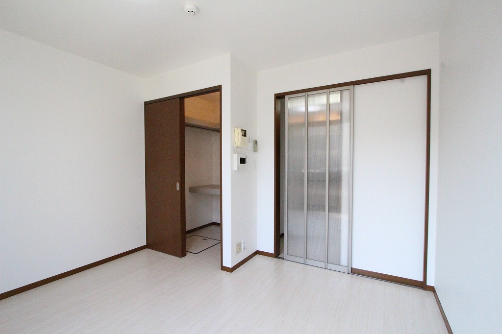 居室・リビング　きれいな洋室です