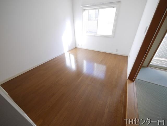 居室・リビング　※別部屋参考写真です