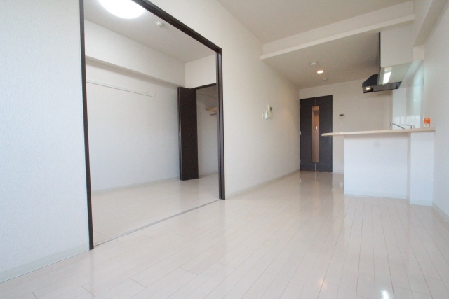 居室・リビング　※別室の参考写真の為、現況優先です。