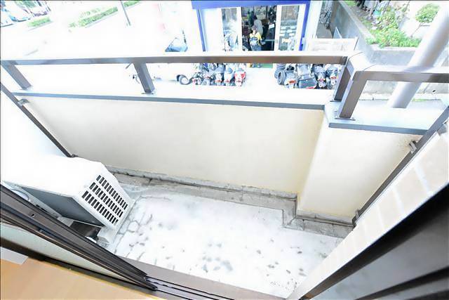 バルコニー　ベランダ