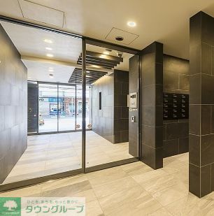 エントランス　エントランス