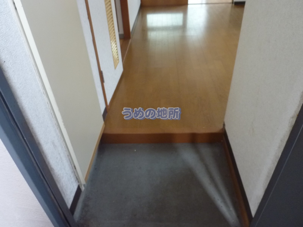 玄関　P1520519ロゴ圧縮済