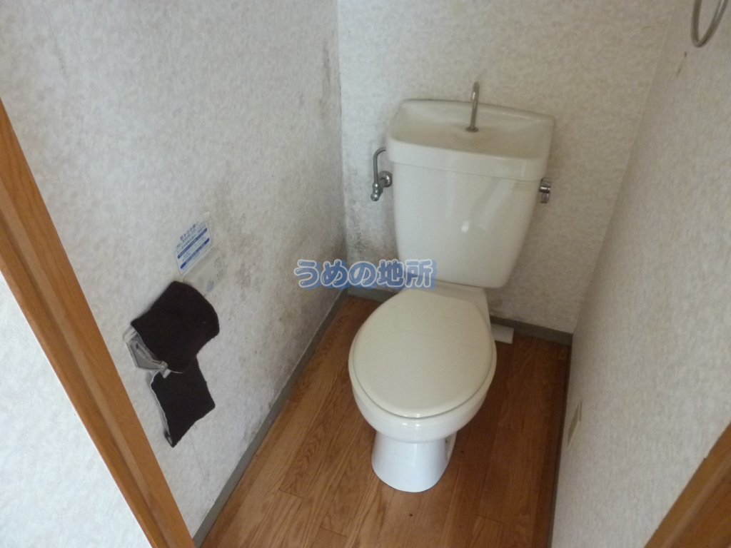 トイレ　P1520521ロゴ圧縮済