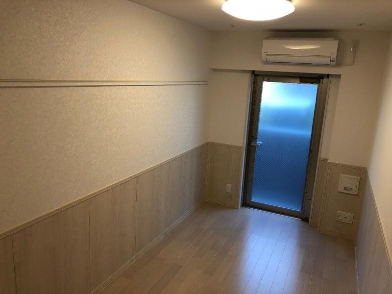 居室・リビング　☆明るい洋室☆