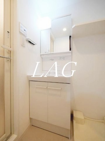 洗面設備　洗面台です。