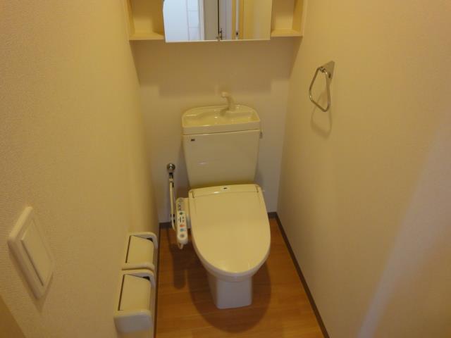 トイレ　シャワー付トイレ