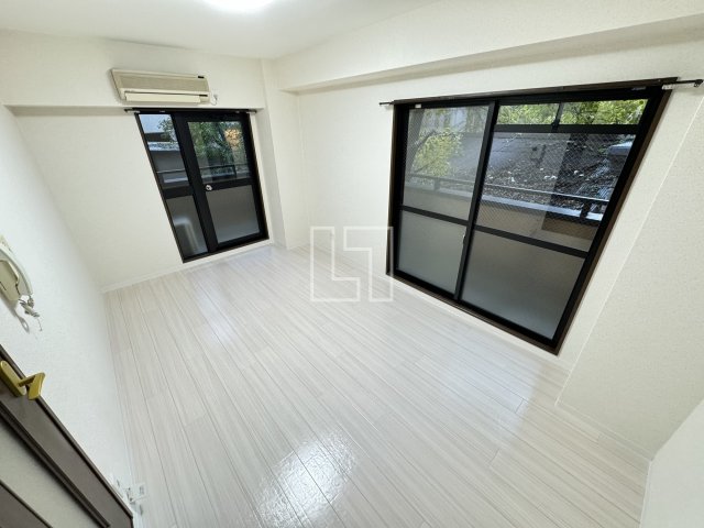 居室・リビング　ドミール堺筋本町　洋室