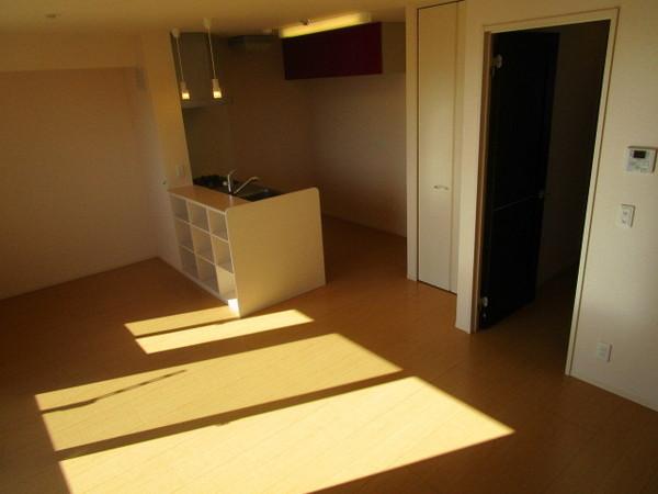 居室・リビング　※同物件別室※