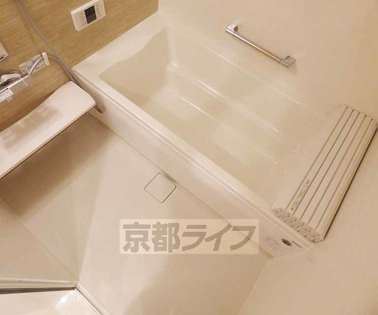 バス・シャワールーム　ゆったり入浴できます