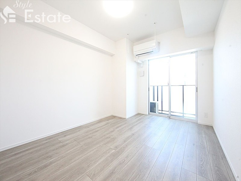 居室・リビング　内装