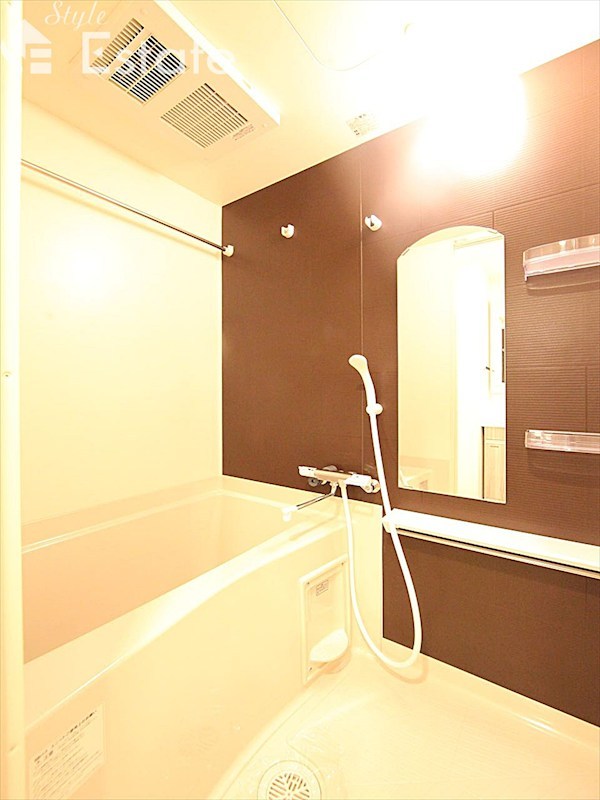 バス・シャワールーム　バスルーム