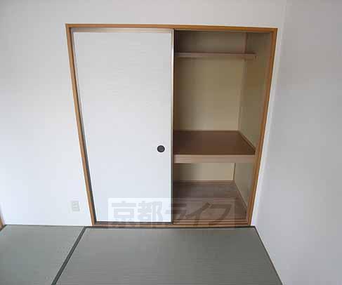 収納　布団も入る押入れです