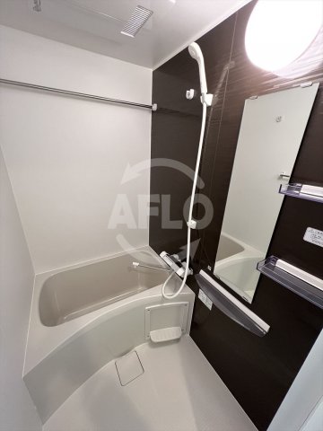 バス・シャワールーム　エグゼ大阪イースト　浴室