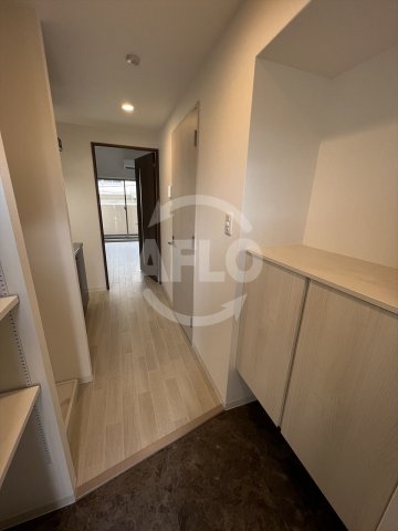 玄関　エグゼ大阪イースト　玄関