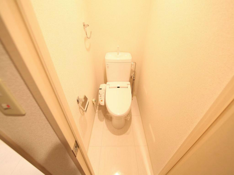 トイレ　バス・トイレ別　温水洗浄暖房便座