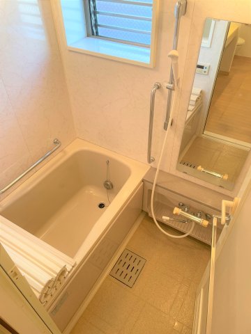 バス・シャワールーム　日々の疲れを癒すお風呂付です