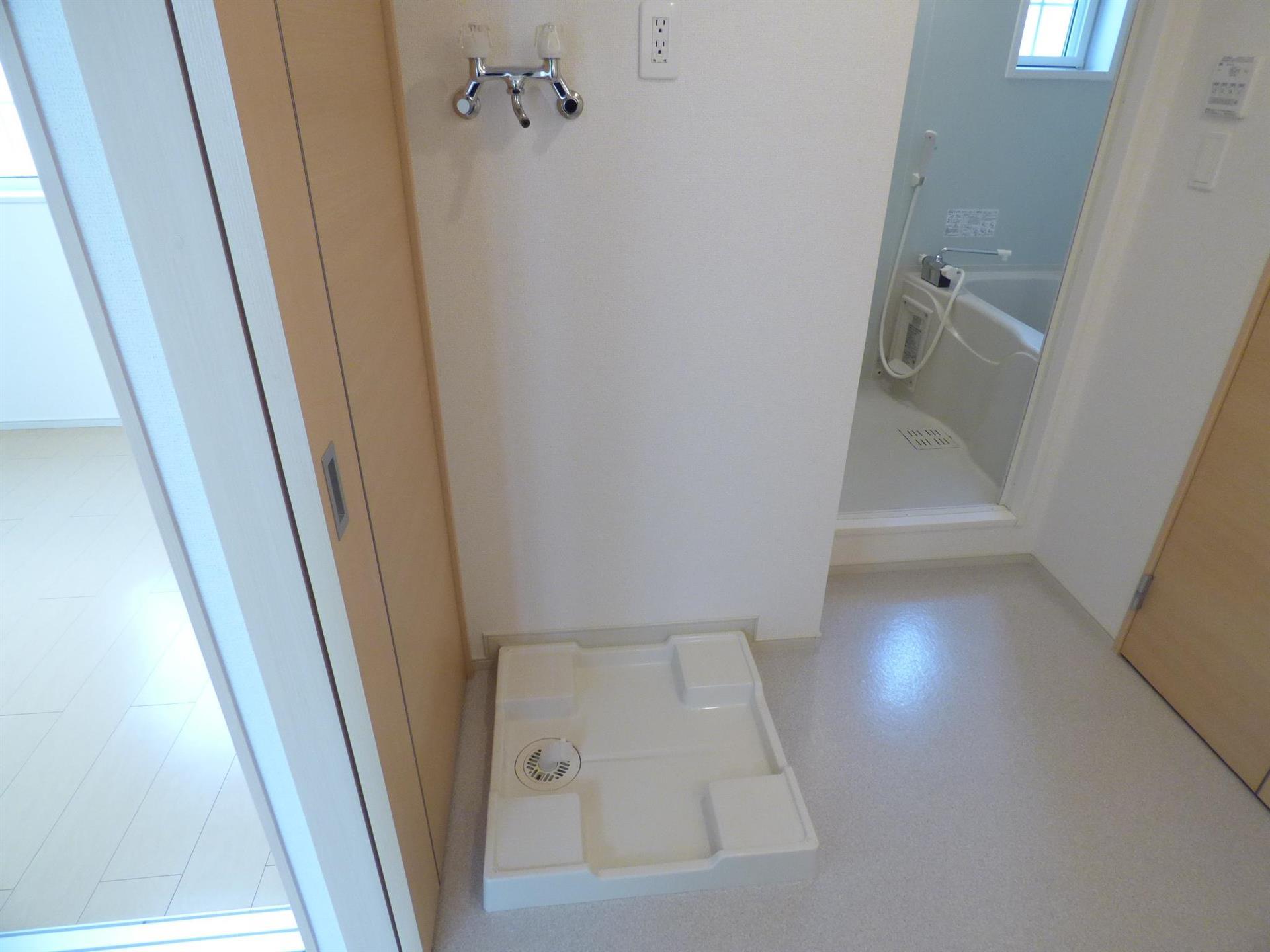 居室・リビング　室内洗濯機置き場