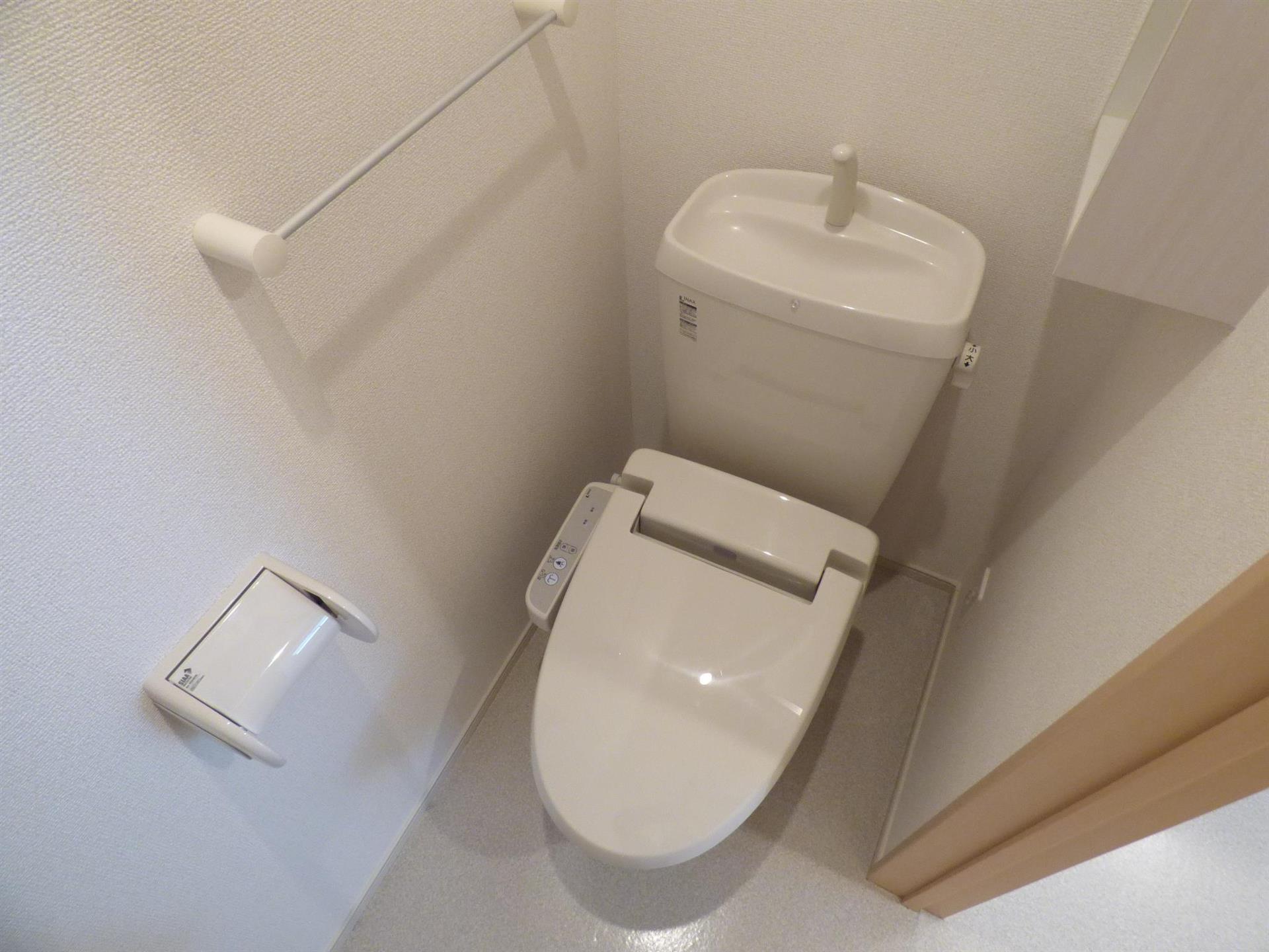 トイレ　トイレ