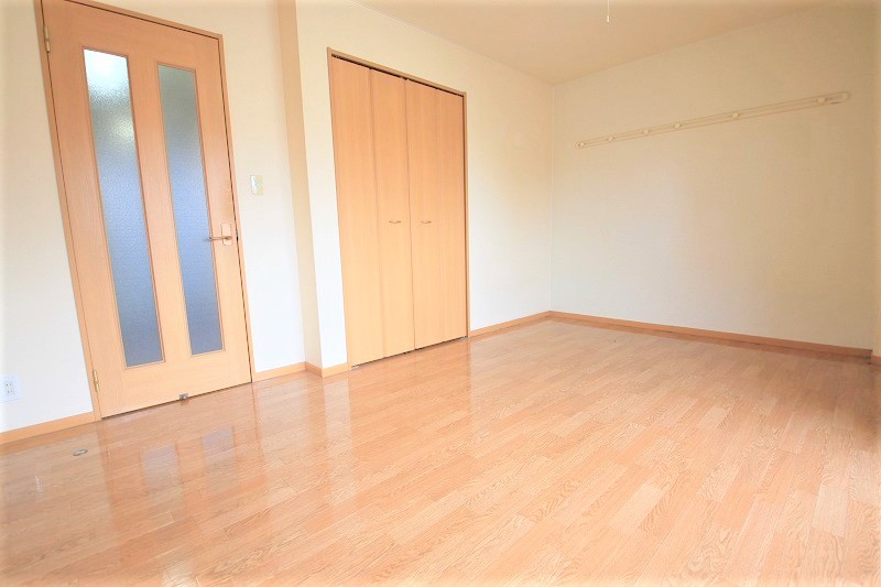 居室・リビング　日当り良好の明るいお部屋です。