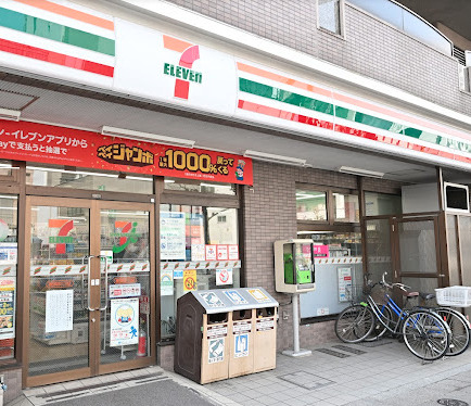 コンビニ　セブンイレブン 墨田両国3丁目店（コンビニ）まで143m
