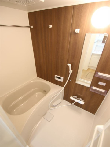 バス・シャワールーム　追焚・浴室乾燥機付のUB