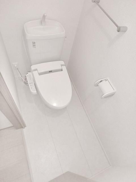 トイレ　★シャワートイレ★