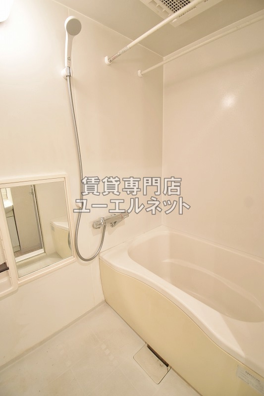 バス・シャワールーム　浴室