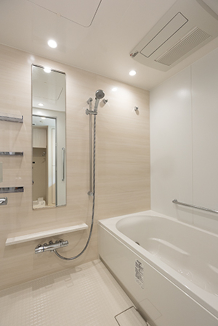 バス・シャワールーム　※写真は同タイプ住戸です。