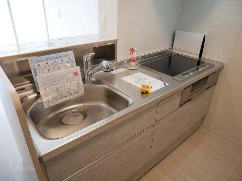 キッチン　システムキッチンIHコンロ3口