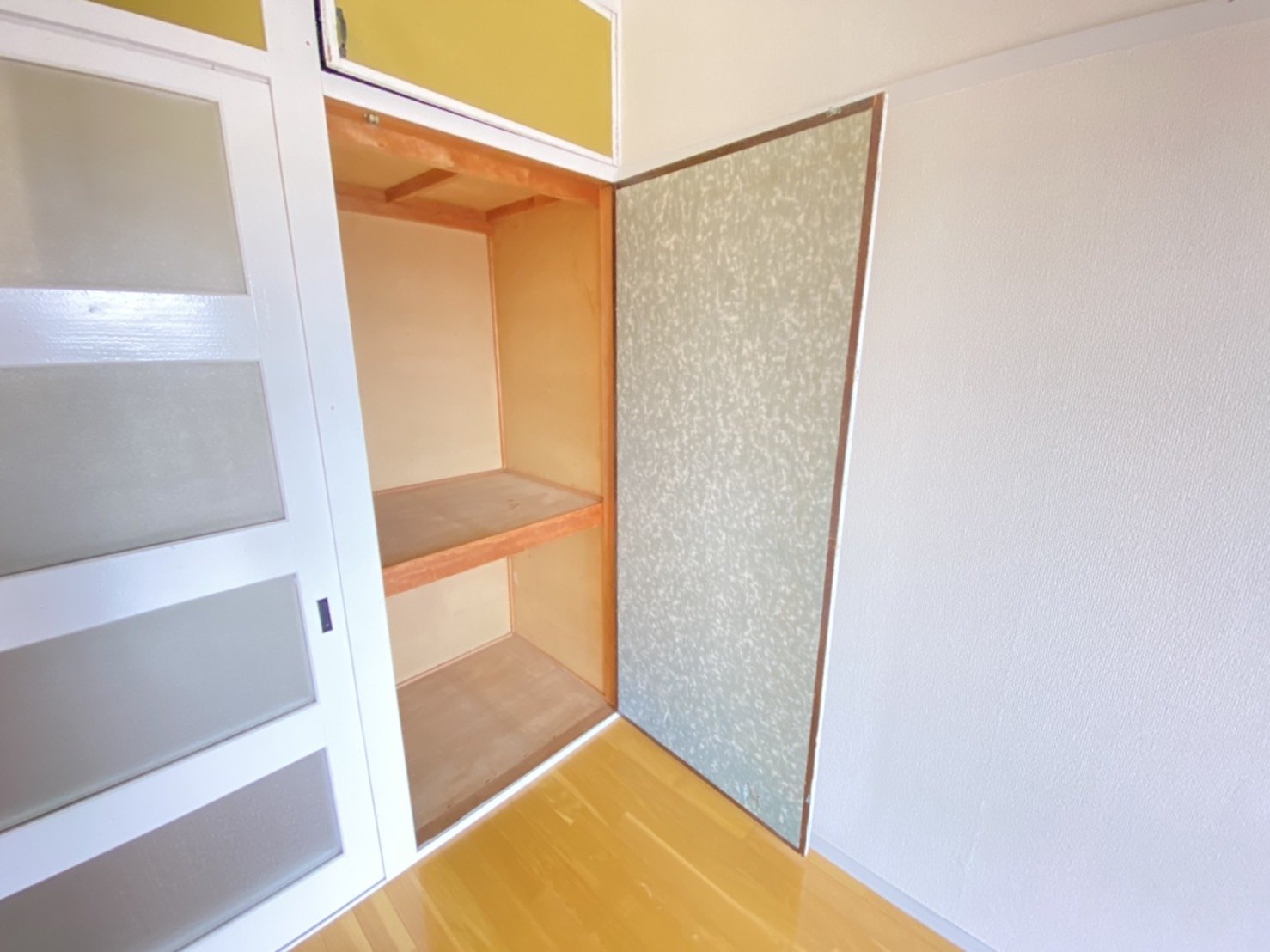 収納　同じ建物の別のお部屋です
