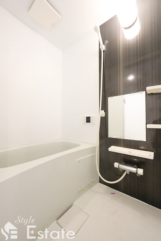 バス・シャワールーム　バスルーム