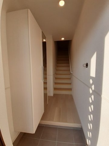 玄関　シューズボックス付きの玄関です★