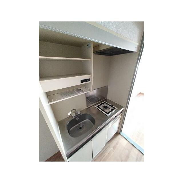 キッチン　１口ガスコンロ・ミニ冷蔵庫