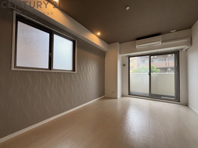 居室・リビング　角部屋住戸で過ごしやすく、おすすめです。