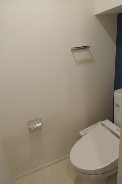 トイレ　※写真は同タイプ住戸です。