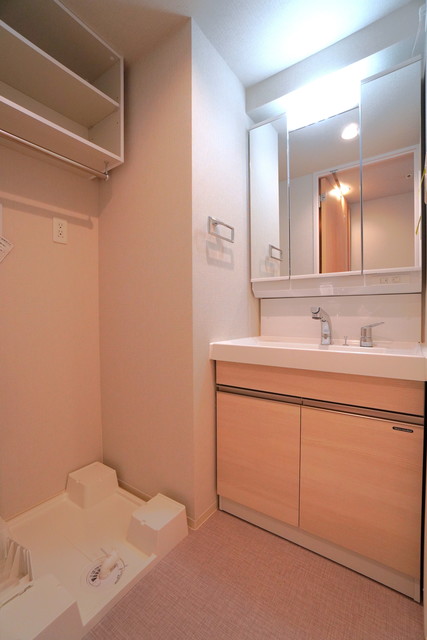 洗面設備　※写真は同タイプ住戸です。