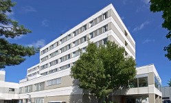 病院　吉田病院（病院）まで382m