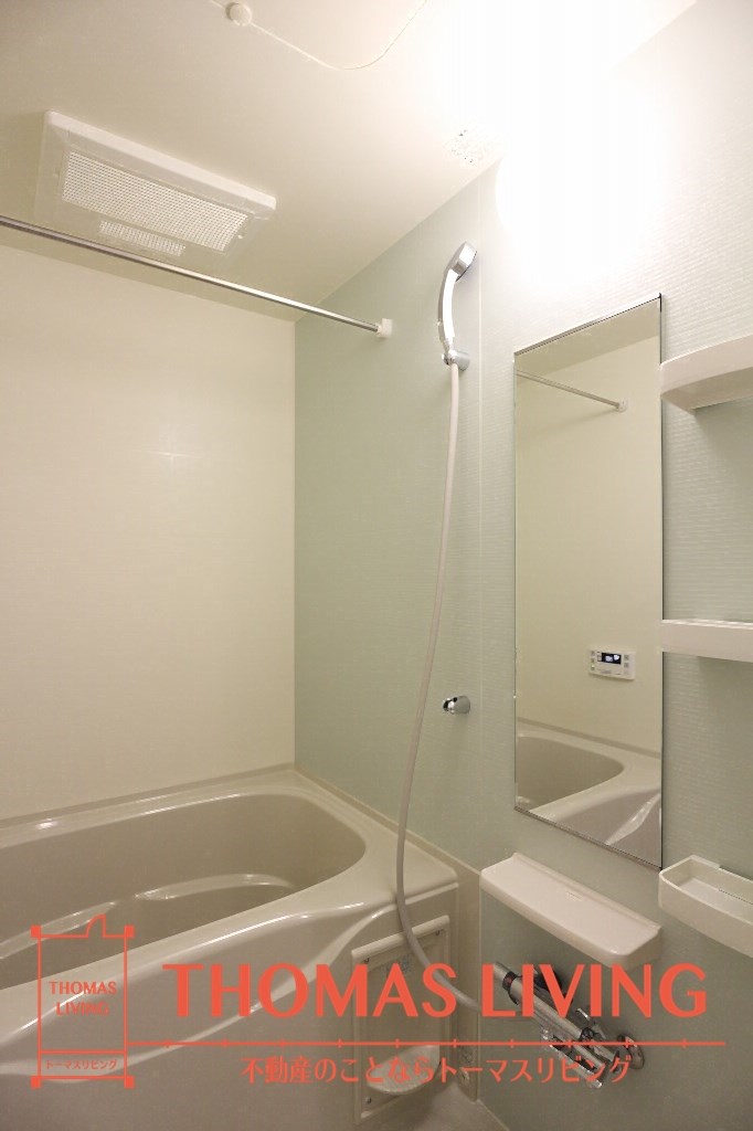 バス・シャワールーム　同じ物件の別のお部屋です。