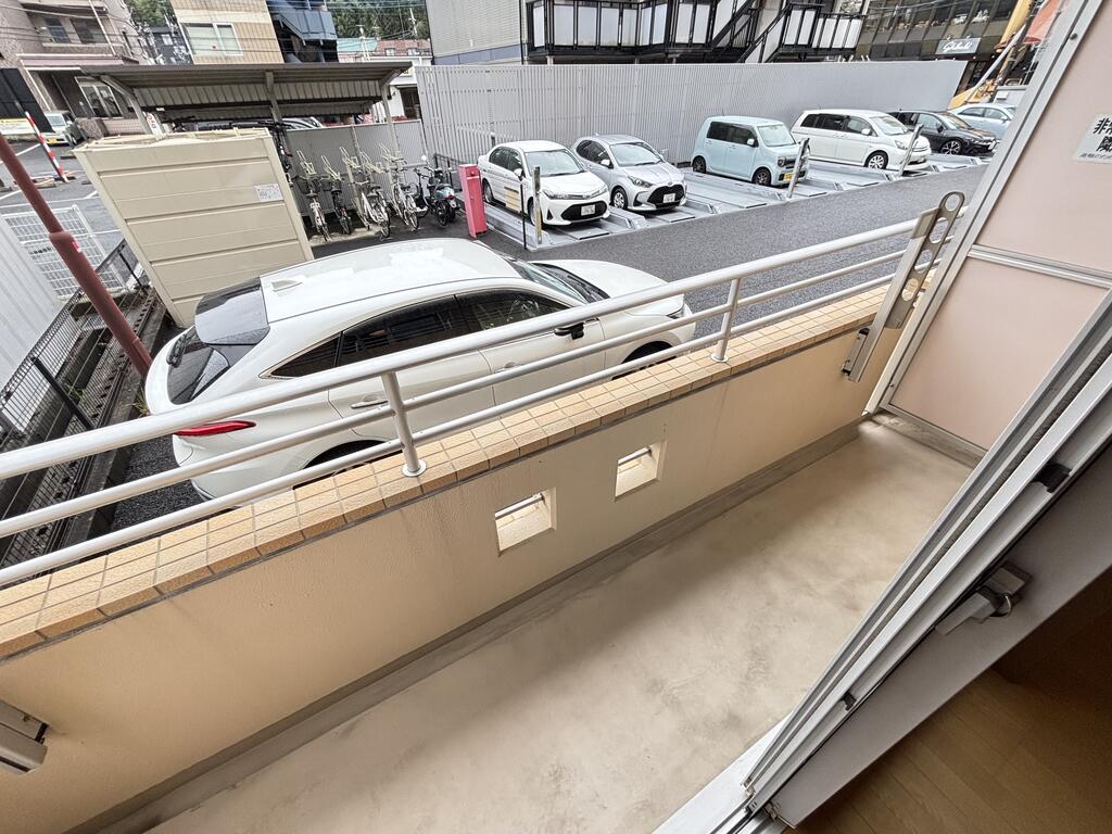 バルコニー　物干し付きバルコニー♪