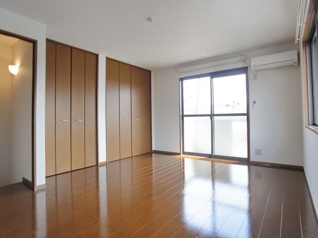 居室・リビング　♪収納も充実♪