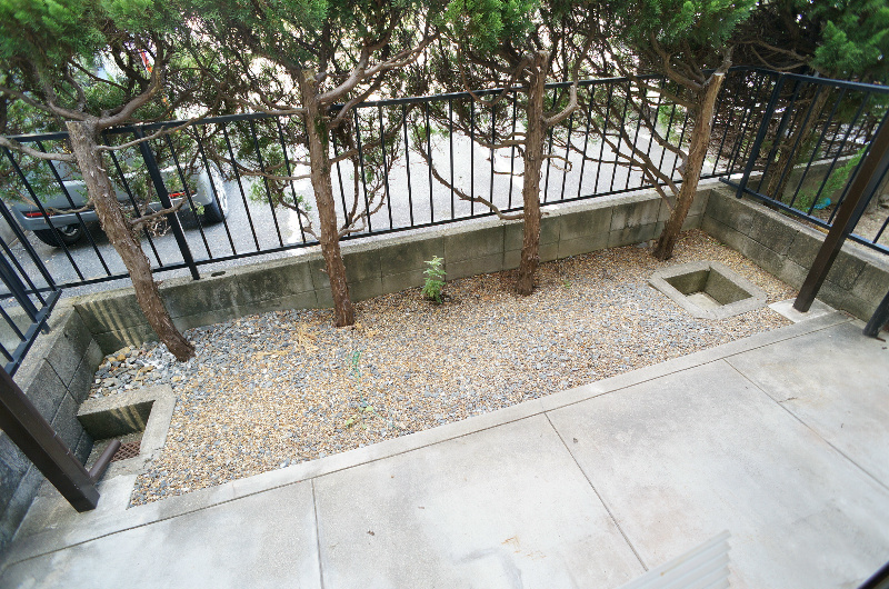 バルコニー　※同タイプ108号室の写真です★（実際のお部屋とは異なります