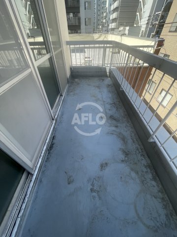 バルコニー　立誠社ビル　バルコニー