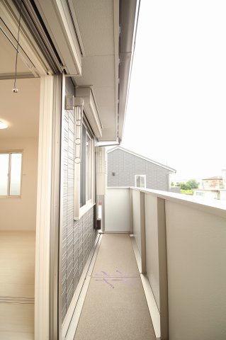 バルコニー　陽当たり良好なバルコニーです