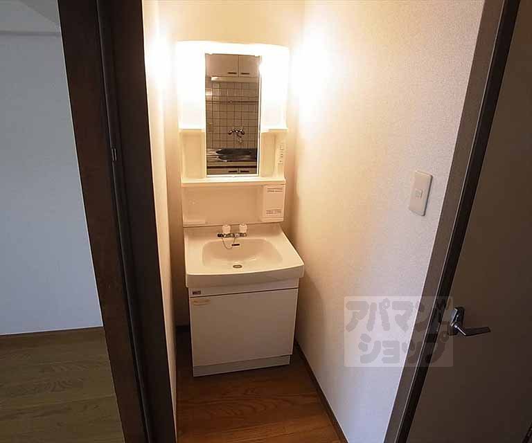 洗面設備　独立洗面台