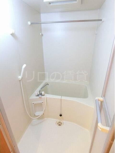 バス・シャワールーム　※別部屋参考写真