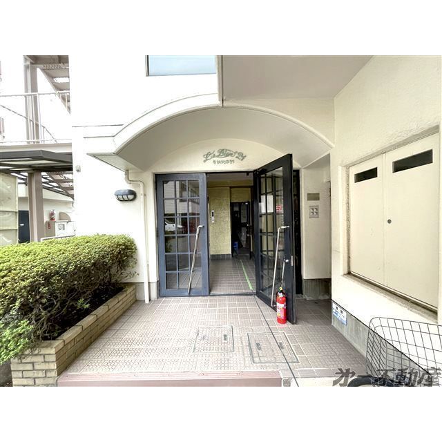 エントランス　エントランス