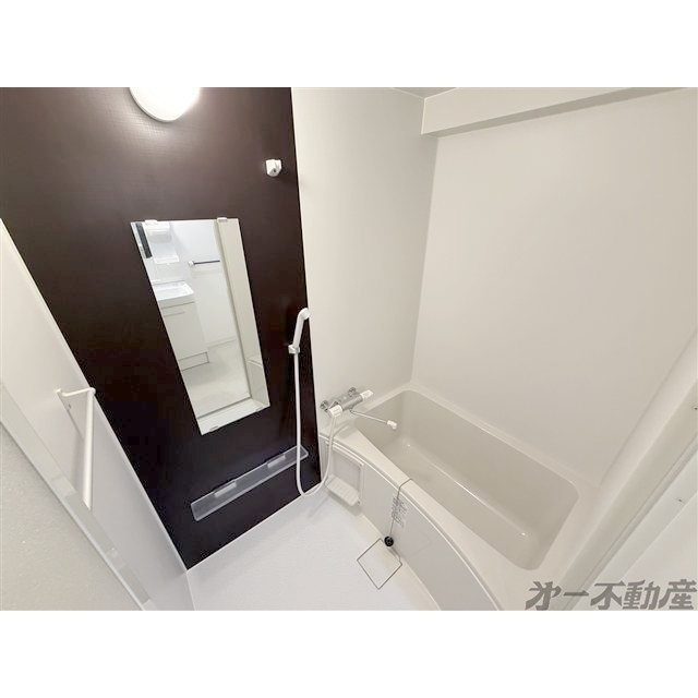 バス・シャワールーム　バスルーム