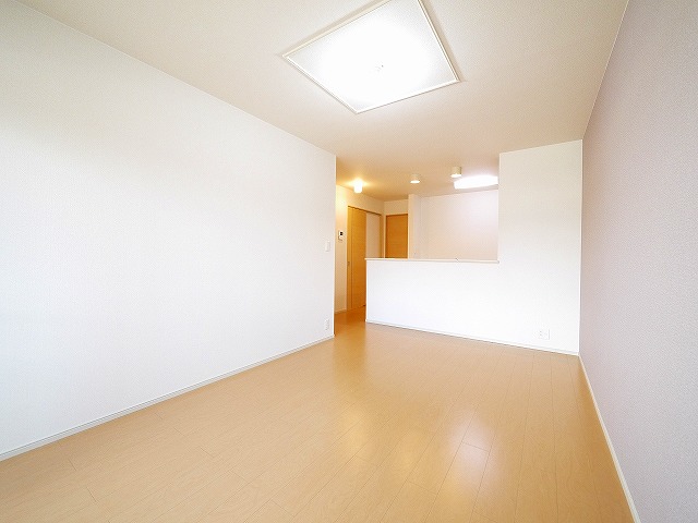 居室・リビング　ゆったり過ごせる居間です