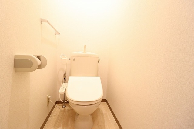 トイレ　Ａ１０２トイレ