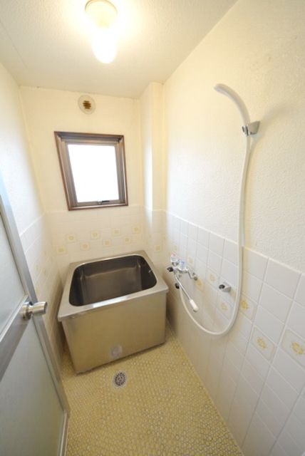 バス・シャワールーム　★お風呂に窓★